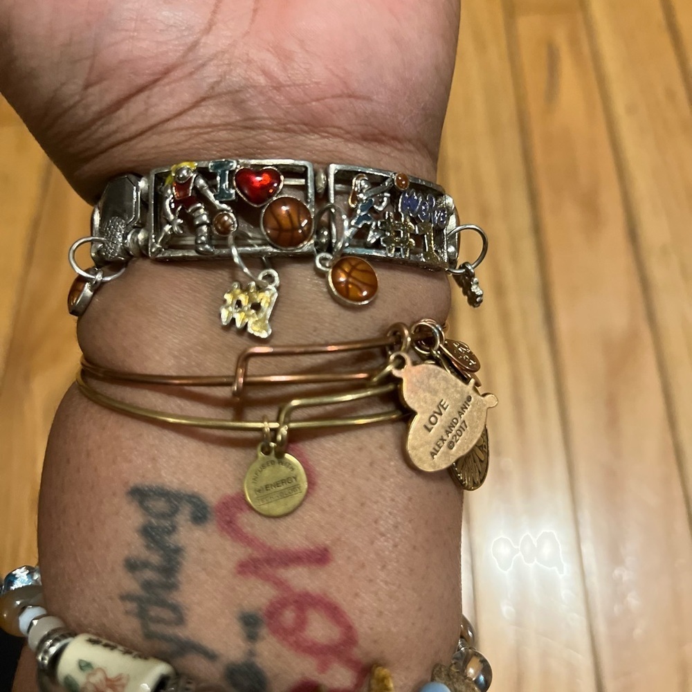 basketball mom charm bracelet Stretchy Dangling Charms Chunky Silver Multi Color